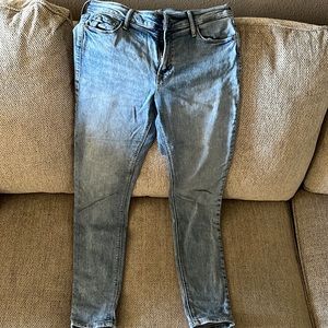 Old Navy Rockstar super skinny mid-rise skinny jeans size 6 long